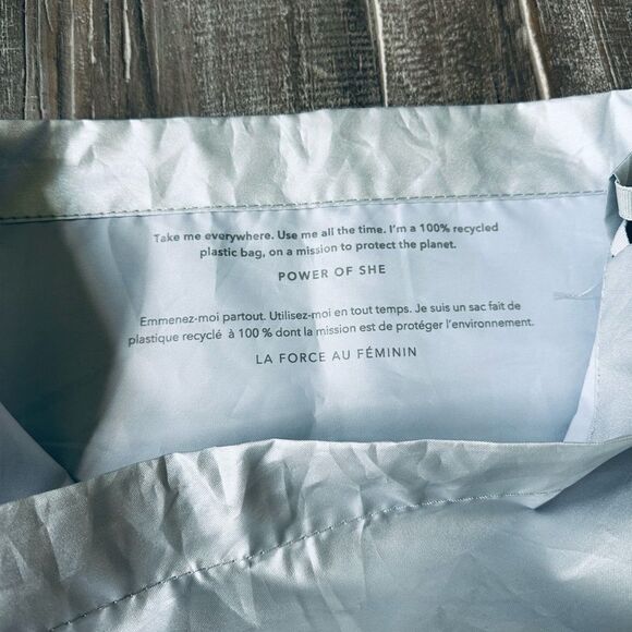 Athleta Drawstring Silver Travel Multipurpose Storage Bag - Picture 4 of 4